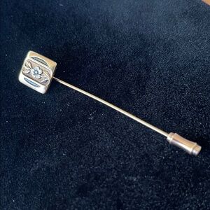 Gold Floral Stick 📍